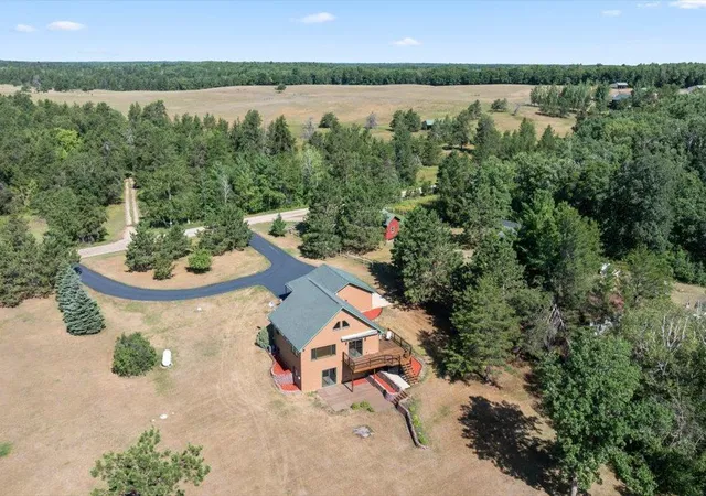 Photo 3 of Single family home for sale at 21264 Fair Oaks Dr, Nevis, MN 56467 | MLS# 7123159 | Listing updated on 2026-09-09