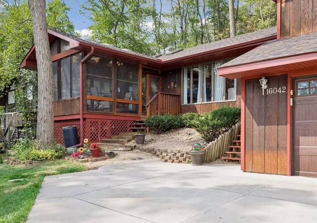 Photo 3 of Single family home for sale at 16042 6th St N, Lakeland, MN 55043 | MLS# 7123211 | Listing updated on 2026-09-17