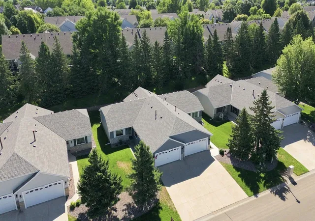 Photo 1 of Single family home for sale at 7590 Newbury Rd, Saint Paul, MN 55125 | MLS# 7123426 | Listing updated on 2026-09-17