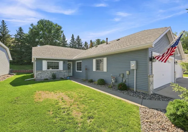 Photo 2 of Single family home for sale at 7590 Newbury Rd, Saint Paul, MN 55125 | MLS# 7123426 | Listing updated on 2026-09-17
