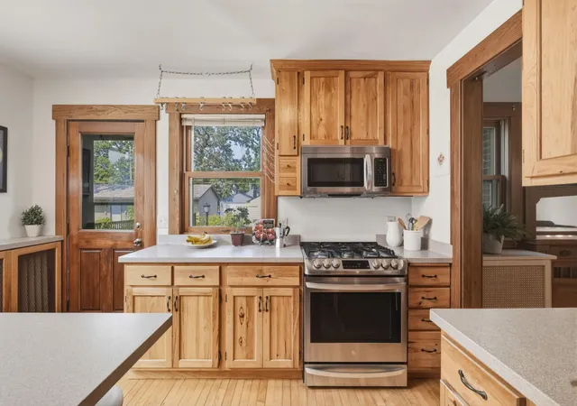 Photo 3 of Sale Pending at 2133 Goodrich Ave, Saint Paul, MN 55105 | MLS# 7123455 | Listing updated on 2026-10-22