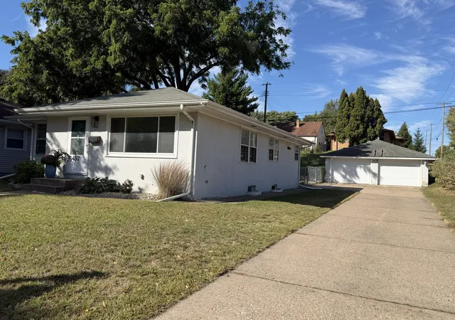Photo 2 of Single family home for sale at 457 18th Avenue N, South Saint Paul, MN 55075 | MLS# 7123765 | Listing updated on 2026-09-17