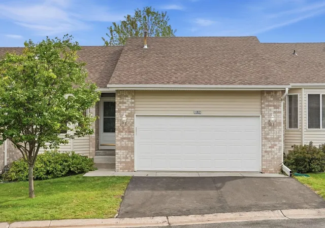 Single family home for sale at 12822 Glen Ct, Saint Paul, MN 55124 | MLS# 7124594