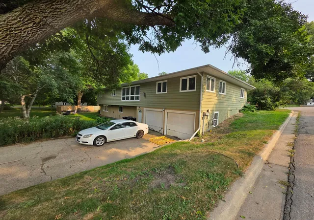 Photo 3 of Multi family home for sale at 401 1st Avenue Se, Pelican Rapids, MN 56572 | MLS# 7124909 | Listing updated on 2026-09-17