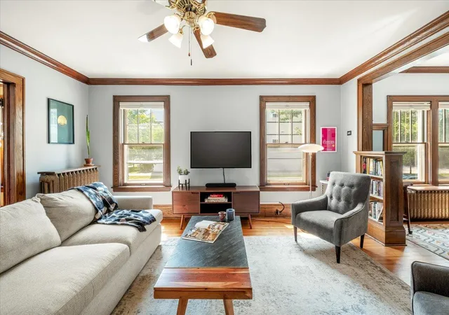 Photo 3 of Condo for sale at 3654 Lyndale Ave S #1, Minneapolis, MN 55409 | MLS# 7124964 | Listing updated on 2026-09-16