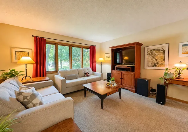Photo 3 of Single family home for sale at 210 W Everett Ave, Fergus Falls, MN 56537 | MLS# 7125000 | Listing updated on 2026-09-16