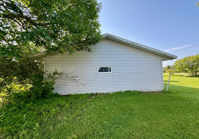 Photo 3 of Sale Pending at 233 Oak Rd, Warroad, MN 56763 | MLS# 7125790 | Listing updated on 2026-09-16
