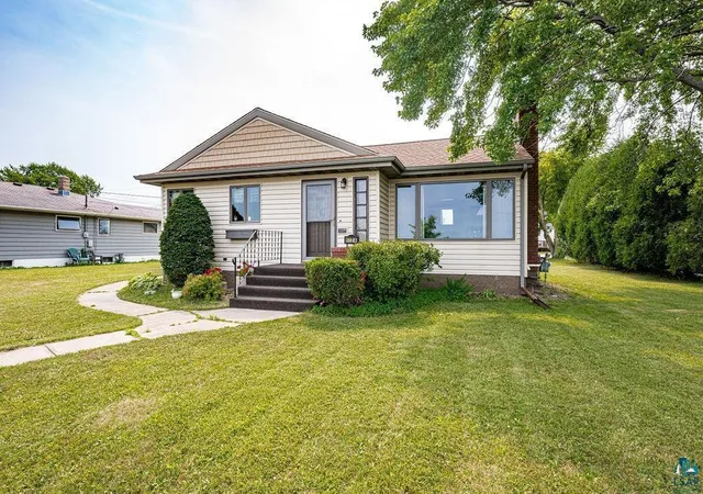 Photo 2 of Sale Pending at 1724 E 3rd Street, Superior, WI 54880 | MLS# 7125906 | Listing updated on 2026-09-09