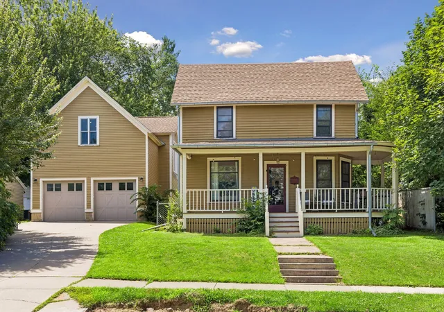 Photo 1 of Sale Pending at 1004 6th Street S, Stillwater, MN 55082 | MLS# 7126011 | Listing updated on 2026-09-17
