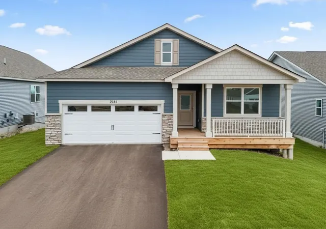 Photo 1 of Single family home for sale at 2141 Bluff Hts Dr, Shakopee, MN 55379 | MLS# 7126210 | Listing updated on 2026-09-21