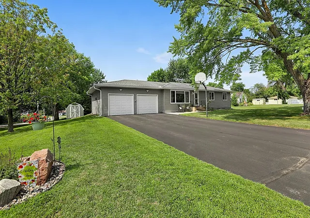 Photo 2 of Sale Pending at 3025 Aadland Ave Ne, Buffalo, MN 55313 | MLS# 7126402 | Listing updated on 2026-09-17