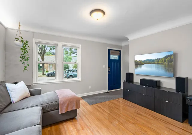 Photo 2 of Sale Pending at 854 21st Ave Se, Minneapolis, MN 55414 | MLS# 7126506 | Listing updated on 2026-09-17