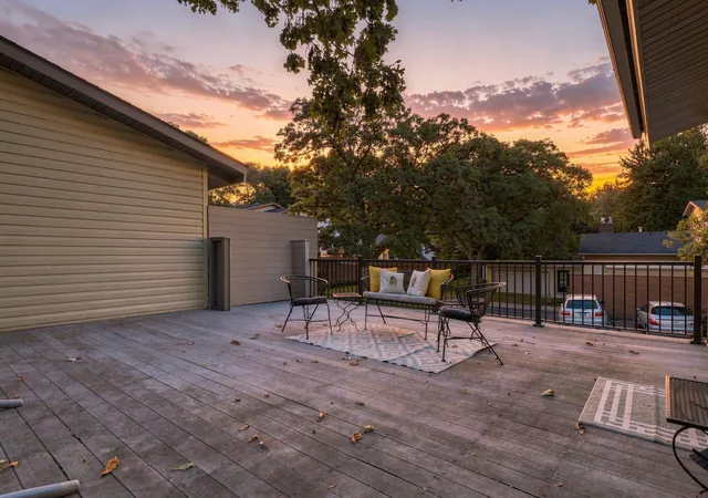 Photo 3 of Single family home for sale at 9701 Mill Creek Dr, Eden Prairie, MN 55347 | MLS# 7126510 | Listing updated on 2026-09-09