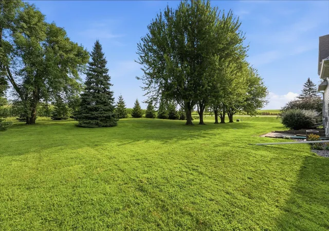 Photo 3 of Sale Pending at 7520 County Rd 9 Ne, Willmar, MN 56201 | MLS# 7126516 | Listing updated on 2026-09-16