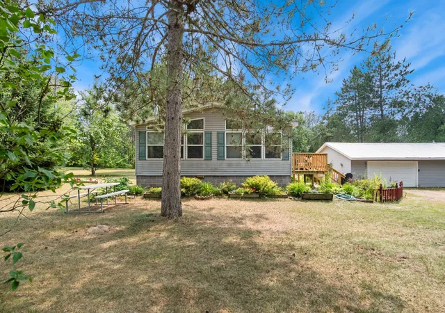 Photo 3 of Single family home for sale at 94688 Sunset Ln, Moose Lake, MN 55767 | MLS# 7126769 | Listing updated on 2026-09-16