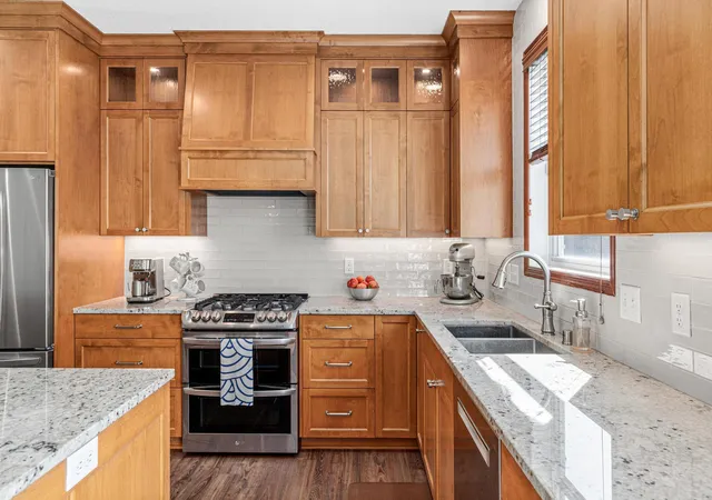 Photo 3 of Single family home for sale at 8421 Blazing Star Cir, Shakopee, MN 55379 | MLS# 7127248 | Listing updated on 2026-09-17