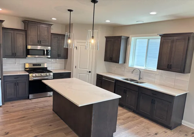 Photo 4 of Single family home for sale at 441 Grant Ave SE, Hutchinson, MN 55350 | MLS# 7127392 | Listing updated on 2026-09-17
