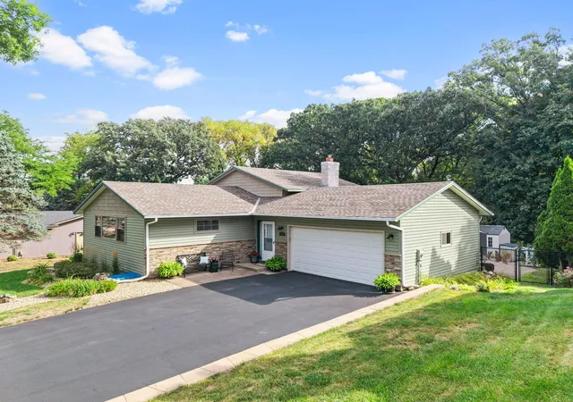 Photo 1 of Single family home for sale at 13405 Walnut Dr, Burnsville, MN 55337 | MLS# 7127446 | Listing updated on 2026-09-21