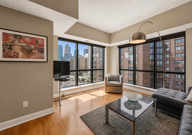 Photo 2 of Condo for sale at 100 3rd Avenue S #1006, Minneapolis, MN 55401 | MLS# 7127619 | Listing updated on 2026-09-16