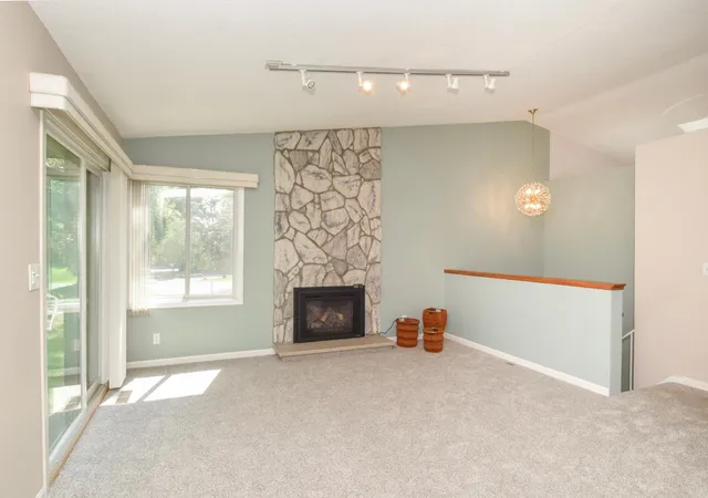 Photo 3 of Single family home for sale at 4406 Arden View Ct, Saint Paul, MN 55112 | MLS# 7128125 | Listing updated on 2026-09-17