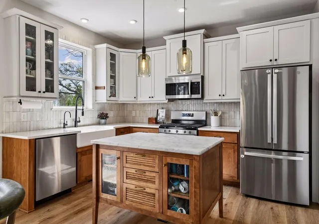 Photo 3 of Single family home for sale at 1017 Fabel Ln, Waconia, MN 55387 | MLS# 7128439 | Listing updated on 2026-09-17