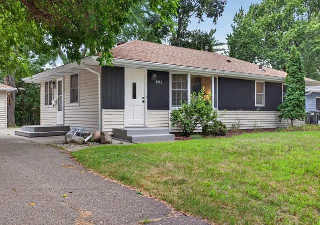 Photo 2 of Single family home for sale at 1925 W 92nd Street, Minneapolis, MN 55431 | MLS# 7128656 | Listing updated on 2026-09-18