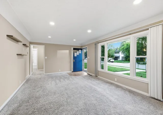 Photo 2 of Single family home for sale at 307 S 4th St, Le Sueur, MN 56058 | MLS# 7128673 | Listing updated on 2026-09-16