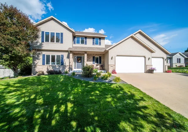 Photo 1 of Single family home for sale at 706 9th Avenue Nw, Byron, MN 55920 | MLS# 7128755 | Listing updated on 2026-09-21
