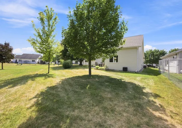 Photo 3 of Single family home for sale at 2872 35th Street S, Moorhead, MN 56560 | MLS# 7129164 | Listing updated on 2026-09-09