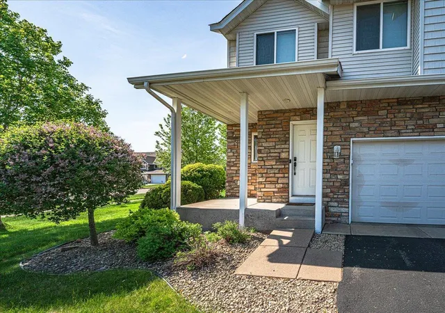 Photo 1 of Single family home for sale at 20591 Keystone Ave, Lakeville, MN 55044 | MLS# 7129578 | Listing updated on 2026-09-17
