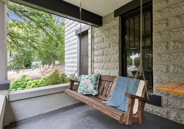 Photo 4 of Single family home for sale at 2125 Scudder St, Saint Paul, MN 55108 | MLS# 7130079 | Listing updated on 2026-09-16