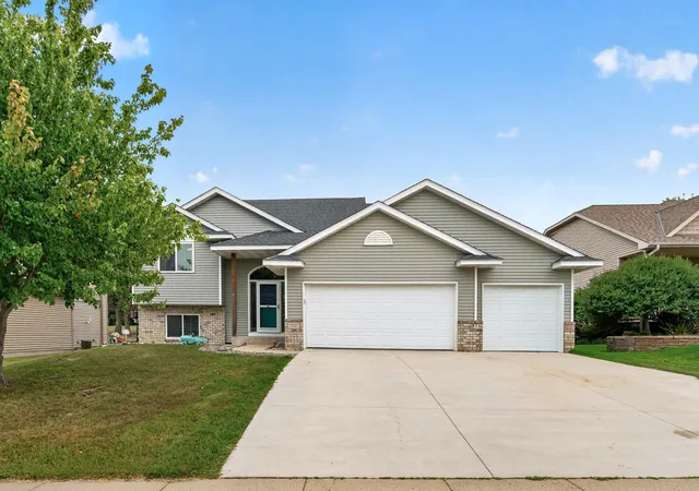 Single family home for sale at 1525 English Ave NW, New Prague, MN 56071 | MLS# 7130654
