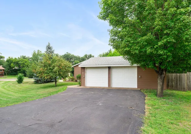 Photo 3 of Sale Pending at 5895 Red Fox Run, North Branch, MN 55056 | MLS# 7130929 | Listing updated on 2026-09-17