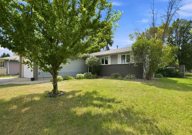 Photo 2 of Single family home for sale at 2708 Eastgate Dr S, Fargo, ND 58103 | MLS# 7131223 | Listing updated on 2026-09-16
