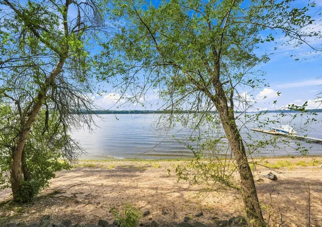 Photo 2 of Single family home for sale at 272 Cove Rd, Hudson, WI 54016 | MLS# 7131303 | Listing updated on 2026-09-17