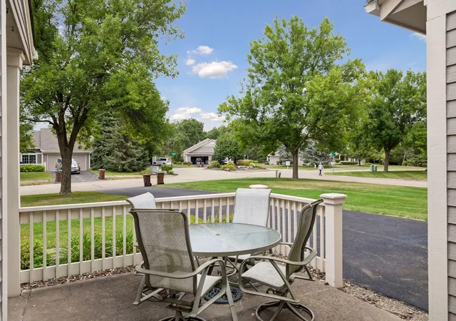Photo 3 of Single family home for sale at 1724 Donegal Dr, Woodbury, MN 55125 | MLS# 7131706 | Listing updated on 2026-09-18
