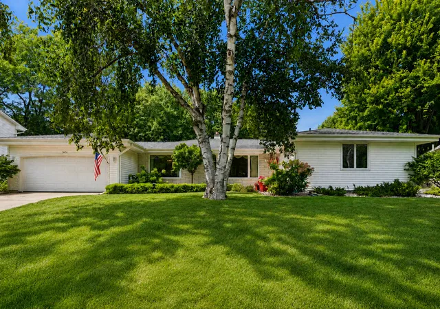 Photo 2 of Single family home for sale at 9632 Oxborough Rd, Bloomington, MN 55437 | MLS# 7131833 | Listing updated on 2026-09-17