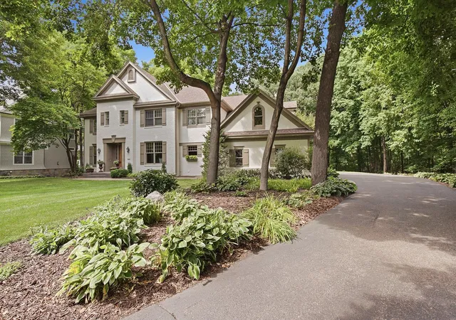 Photo 2 of Mansion for sale at 8662 Great Waters Alcove, Eden Prairie, MN 55347 | MLS# 7132017 | Listing updated on 2026-09-17
