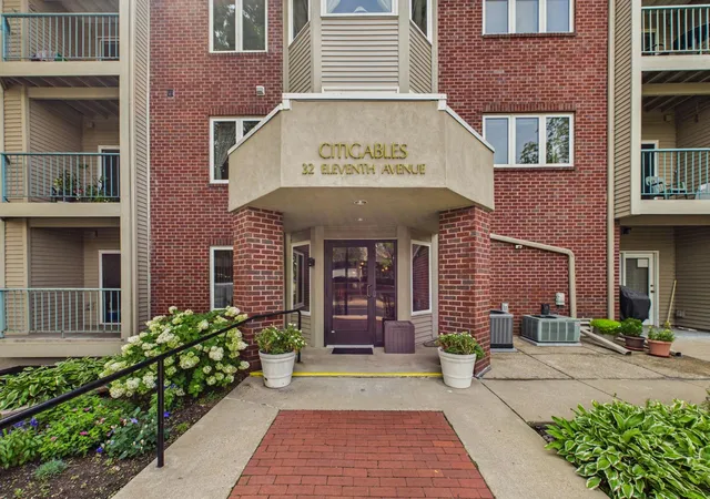 Condo for sale at 32 11th Avenue S #216, Hopkins, MN 55343 | MLS# 7132343