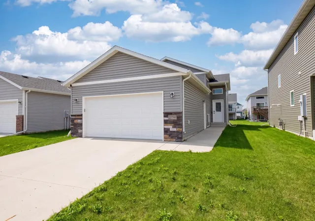 Photo 1 of Single family home for sale at 2754 10th St W, West Fargo, ND 58078 | MLS# 7132430 | Listing updated on 2026-09-16