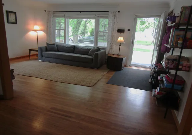 Photo 3 of Sale Pending at 302 S 12th St, Montevideo, MN 56265 | MLS# 7132681 | Listing updated on 2026-09-17