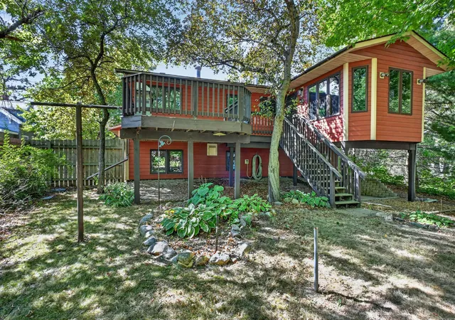 Photo 2 of Single family home for sale at 205 Kenwood Dr, Alexandria, MN 56308 | MLS# 7132814 | Listing updated on 2026-10-01