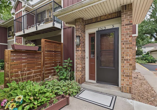 Photo 2 of Condo for sale at 6515 Emerson Ave S #5, Richfield, MN 55423 | MLS# 7132931 | Listing updated on 2026-09-16