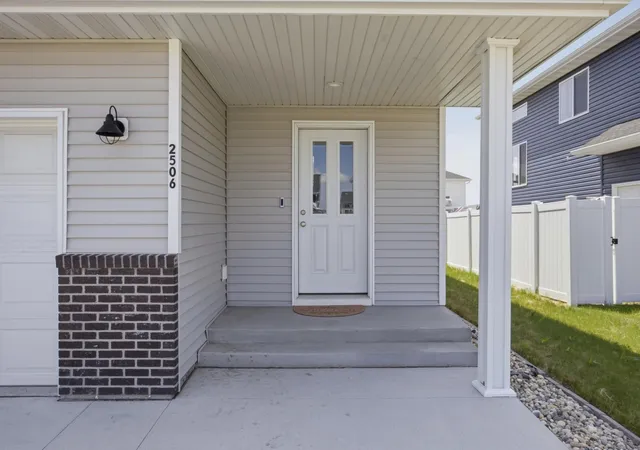 Photo 3 of Sale Pending at 2506 Fulton Loop S, Fargo, ND 58104 | MLS# 7133024 | Listing updated on 2026-09-16