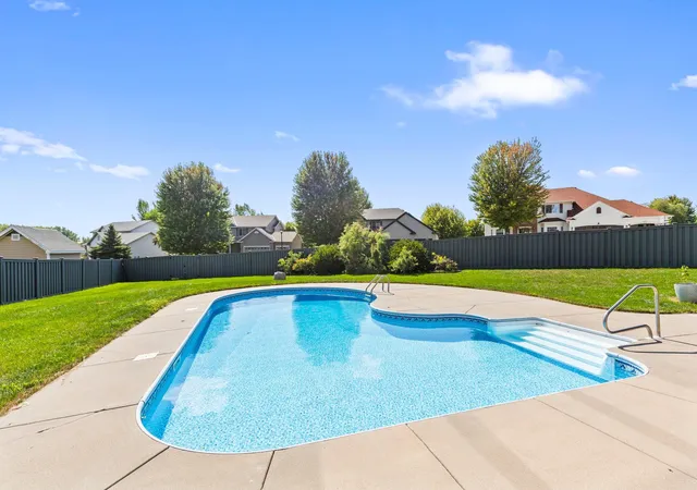 Photo 4 of Single family home for sale at 7242 205Th St W, Lakeville, MN 55044 | MLS# 7133080 | Listing updated on 2026-09-18