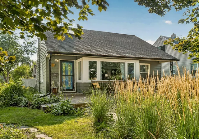 Photo 2 of Single family home for sale at 1126 8th Ave Nw, Rochester, MN 55901 | MLS# 7133177 | Listing updated on 2026-09-21