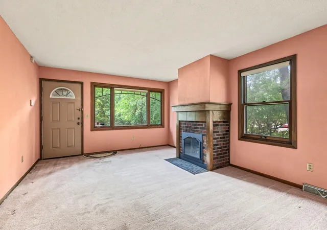 Photo 3 of Single family home for sale at 1677 Burns Ave, Saint Paul, MN 55106 | MLS# 7133195 | Listing updated on 2026-10-08
