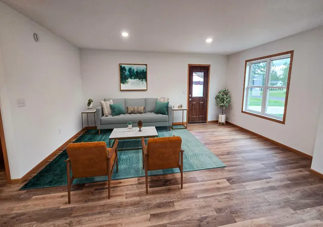 Photo 4 of Single family home for sale at 6528 John Ave, Superior, WI 54880 | MLS# 7133269 | Listing updated on 2026-09-18