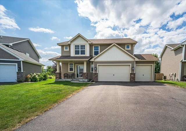Photo 1 of Single family home for sale at 1968 Eagle Ridge Loop, Shakopee, MN 55379 | MLS# 7133540 | Listing updated on 2026-09-17