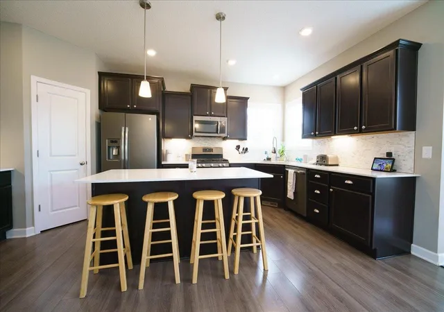 Photo 3 of Single family home for sale at 1968 Eagle Ridge Loop, Shakopee, MN 55379 | MLS# 7133540 | Listing updated on 2026-09-17